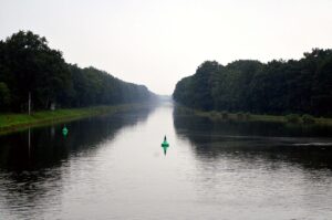 東京で美容整体とEMSを併用した姿勢改善の効果は？