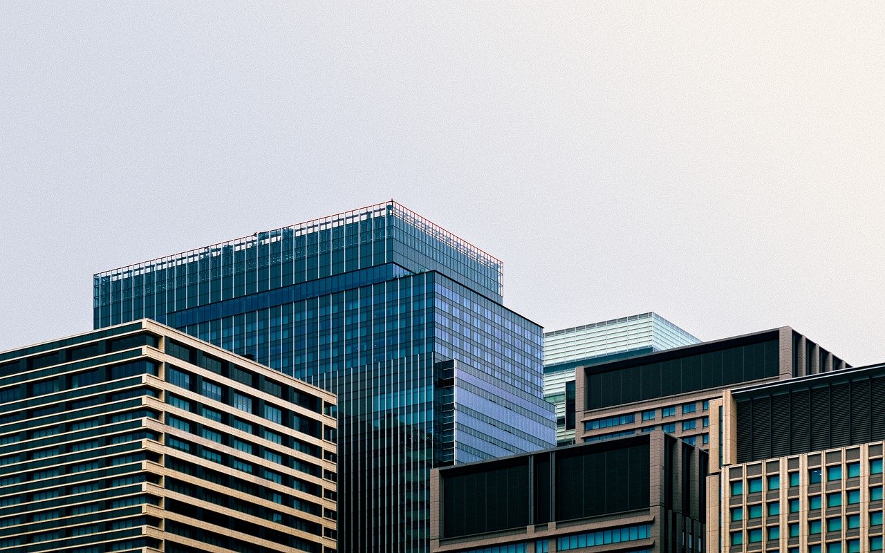 東京で仕事帰りに受けられる美容整体の小顔矯正はどこが人気？