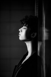 東京の小顔矯正エステと整体の違いは何ですか？