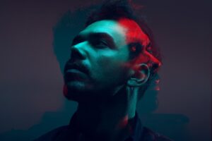 東京で小顔整体を受けて二重あごを改善する方法は？